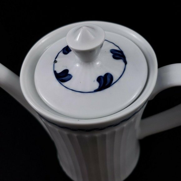 Royal Worcester Coffee Pot White With Blue Leaves - Picture 2 of 12